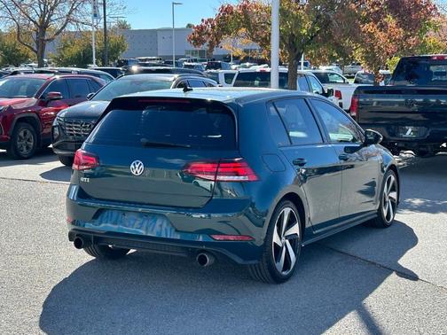 2018 Volkswagen Golf GTI 2.0T SE 4-Door
