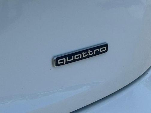 2022 Audi Q5 45 S line quattro Premium