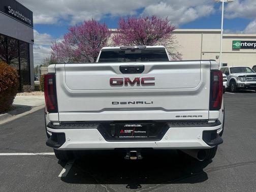 White Frost Tri-Coat 2024 GMC Sierra 3500 Denali