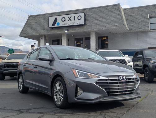 2019 Hyundai ELANTRA SEL