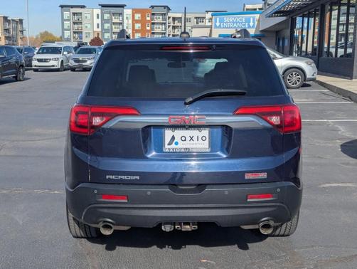 2017 GMC Acadia SLT-1