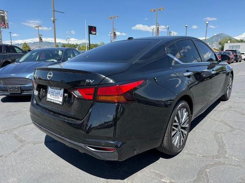 Black 2024 Nissan Altima 2.5 SV