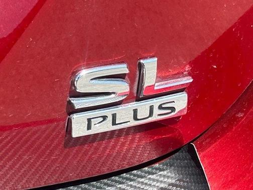2022 Nissan Leaf SL PLUS