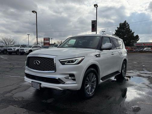 2024 INFINITI QX80 Luxe