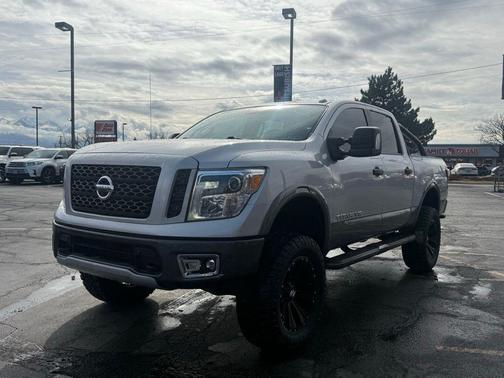 2018 Nissan Titan PRO-4X