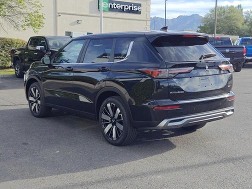 2025 Mitsubishi Outlander