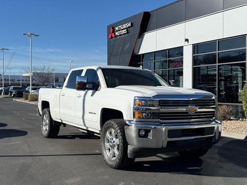 2017 Chevrolet Silverado 3500 LT