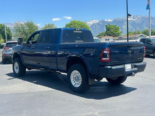 Patriot Blue Pearlcoat 2023 RAM 2500 Limited