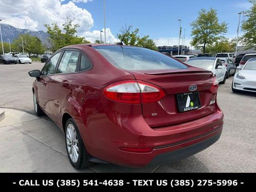 Ruby Red Metallic 2014 Ford Fiesta SE
