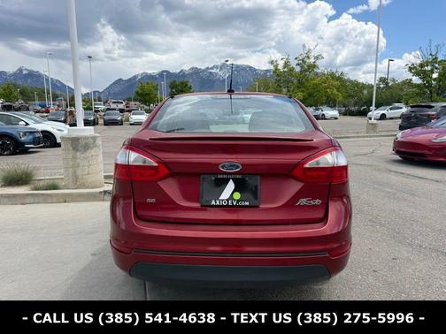 Ruby Red Metallic 2014 Ford Fiesta SE