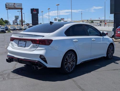 Snow White Pearl 2023 Kia Forte GT