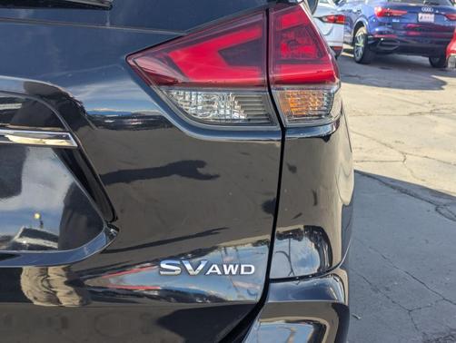 2020 Nissan Rogue SV