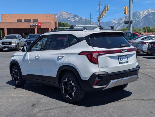 Snow White Pearl 2026 Kia Seltos S