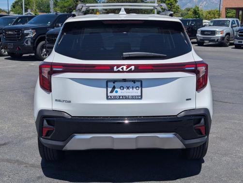 Snow White Pearl 2026 Kia Seltos S