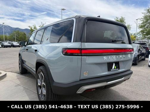 Gray 2023 Rivian R1S Adventure Quad Motor Large Pack