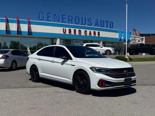 Pure White 2022 Volkswagen Jetta GLI 2.0T Autobahn