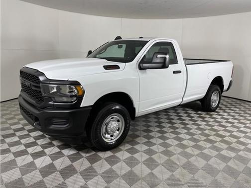 Bright White Clearcoat 2024 RAM 2500 Big Horn