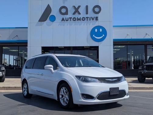 2020 Chrysler Pacifica Touring-L