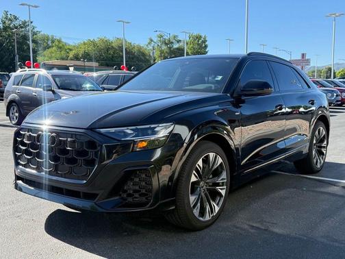 Mythos Black Metallic 2025 Audi Q8 55 Premium