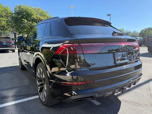 Mythos Black Metallic 2025 Audi Q8 55 Premium
