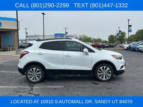 Summit White 2018 Buick Encore Preferred