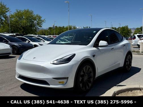 Pearl White Multi 2022 Tesla Model Y Performance