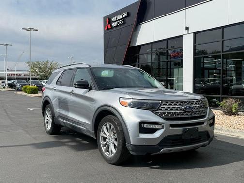 Silver Metallic 2021 Ford Explorer Limited