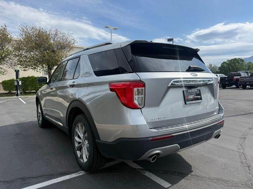 Silver Metallic 2021 Ford Explorer Limited