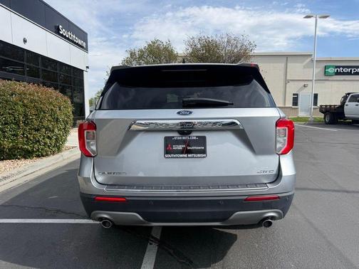 Silver Metallic 2021 Ford Explorer Limited