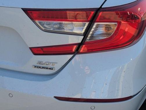 2019 Honda Accord Touring 2.0T