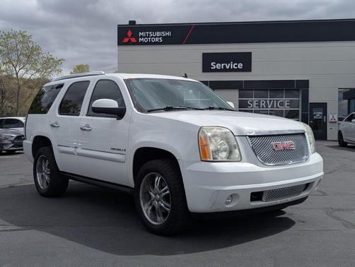 Summit White 2007 GMC Yukon Denali