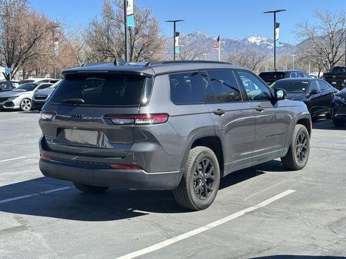 2024 Jeep Grand Cherokee L Laredo