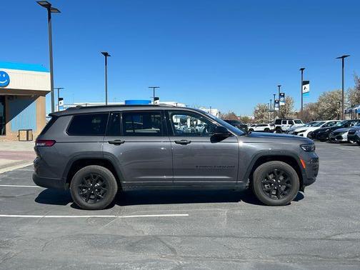 2024 Jeep Grand Cherokee L Laredo