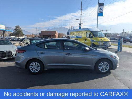 2018 Hyundai ELANTRA SE