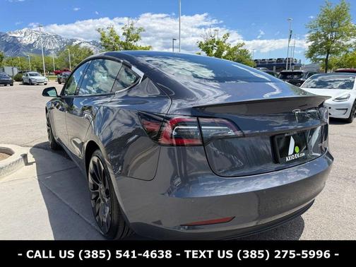 Midnight Silver Metallic 2022 Tesla Model 3 Performance