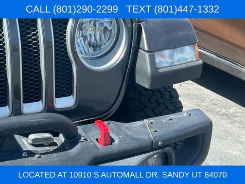 Granite Crystal Clearcoat Metallic 2019 Jeep Wrangler Unlimited Sahara