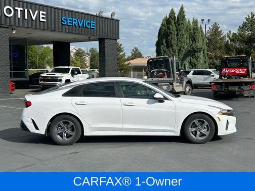 Glacial White Pearl 2021 Kia K5 LXS