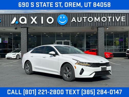 Glacial White Pearl 2021 Kia K5 LXS