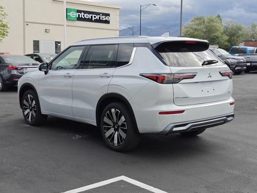 2025 Mitsubishi Outlander