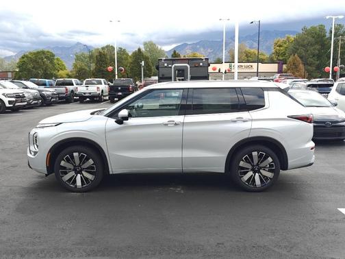 2025 Mitsubishi Outlander