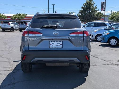 2022 Toyota Corolla Cross LE
