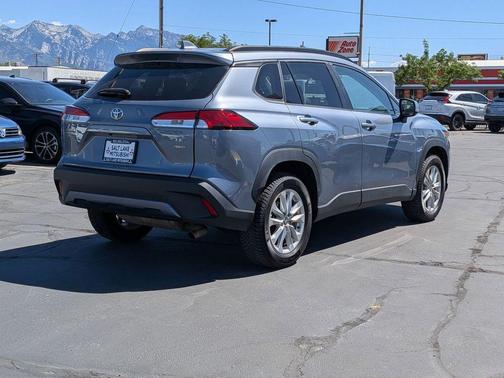 2022 Toyota Corolla Cross LE