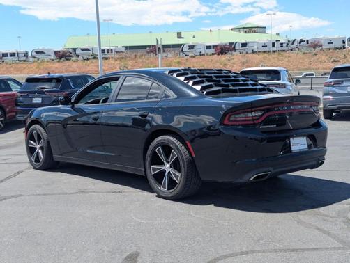 Pitch Black Clearcoat 2019 Dodge Charger SXT