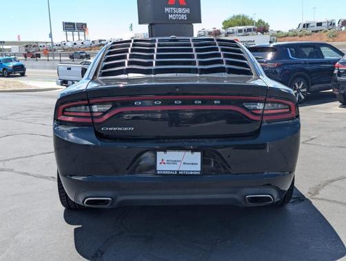 Pitch Black Clearcoat 2019 Dodge Charger SXT