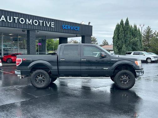 Black 2013 Ford F-150 XLT