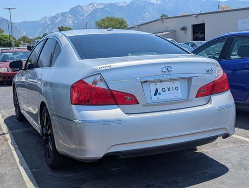 2010 INFINITI M35 Base