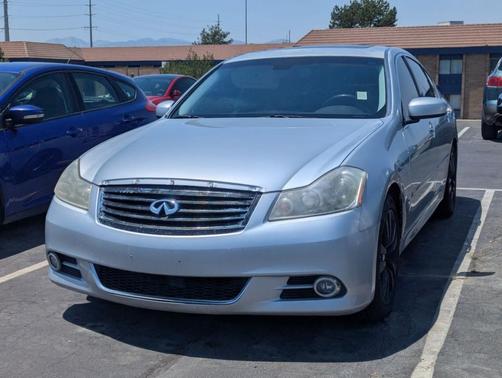 2010 INFINITI M35 Base
