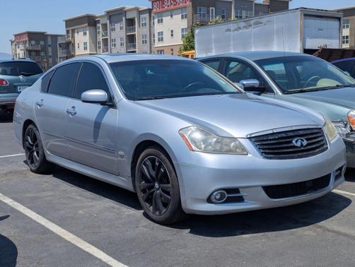 2010 INFINITI M35 Base