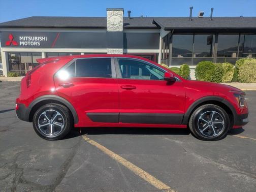 2024 Kia Niro LX