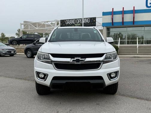Summit White 2016 Chevrolet Colorado LT